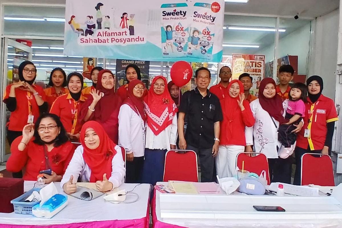Pelaksanaan Alfamart Sahabat Posyandu pada salah satu gerai di Alfamart cabang Malang.