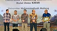 Perwakilan UMM saat menerima Penghargaan Zona KHAS 2026 dari Kantor Perwakilan BI Malang.