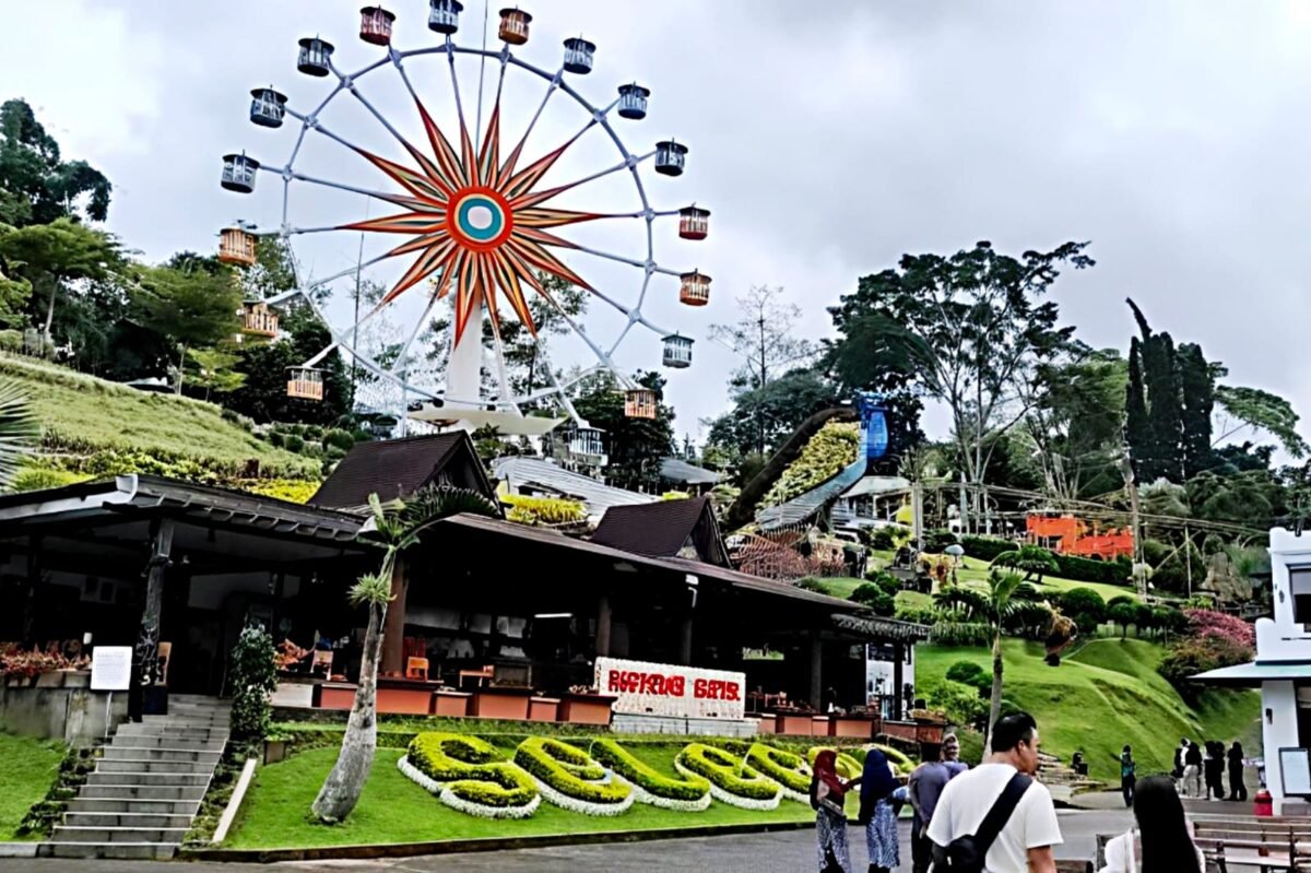 Taman Rekreasi Selecta, Desa Tulungrejo, Kecamatan Bumiaji Kota Batu.