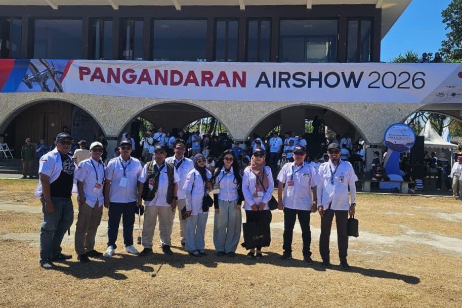 Anggota Bromo Flying Club Berada di Lokasi Pangandharan Airshow 2026.